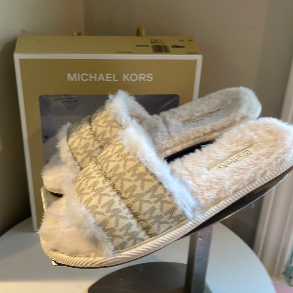 Michael Kors Brown Faux Fur Insoles Slippers in a Gift Box NWT